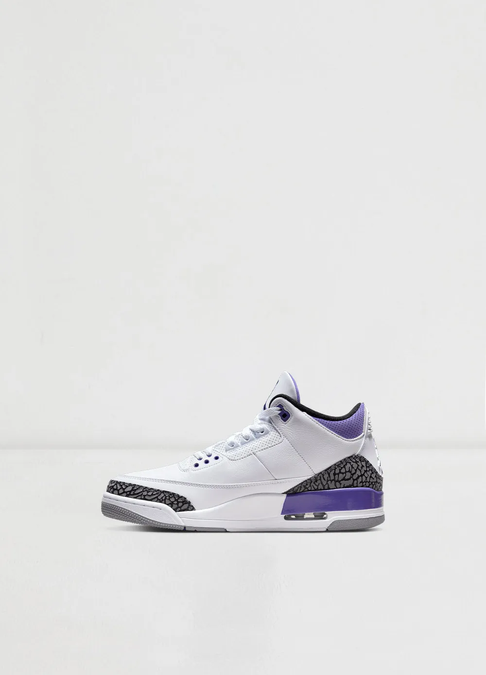 Air Jordan 3 'Dark Iris' Sneaker